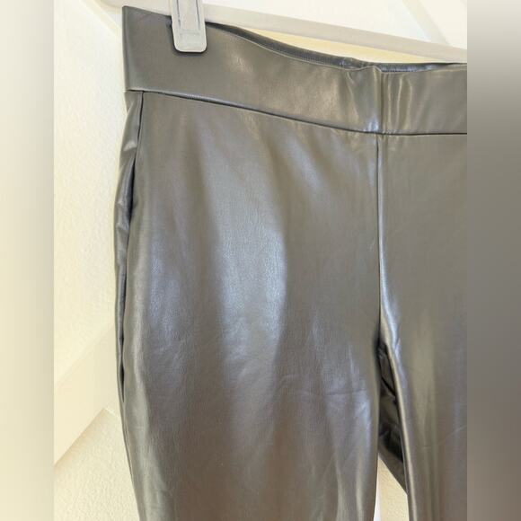 NWT Loft Faux Leather Black Leggings With Back Seam Size Medium - Picture 4 of 12